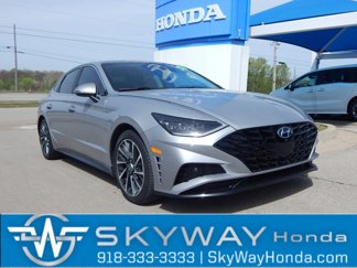 Used 2023 Hyundai Sonata Limited image 1