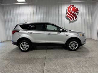 Used 2019 Ford Escape SE image 1