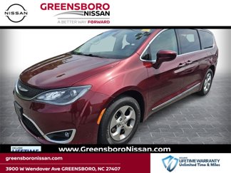 Used 2017 Chrysler Pacifica Touring-L Plus image 1