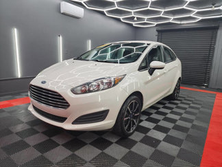 Used 2019 Ford Fiesta SE image 1