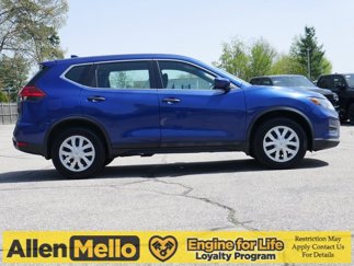 Used 2017 Nissan Rogue S image 1