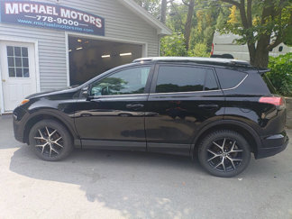 Used 2016 Toyota RAV4 SE image 1
