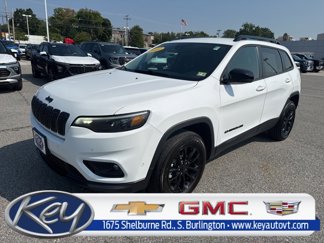Used 2023 Jeep Cherokee Altitude Lux image 1