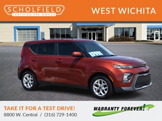 Used 2020 Kia Soul S image 1