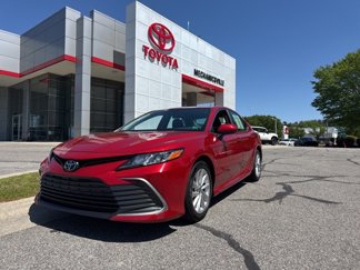 Used 2023 Toyota Camry LE image 1