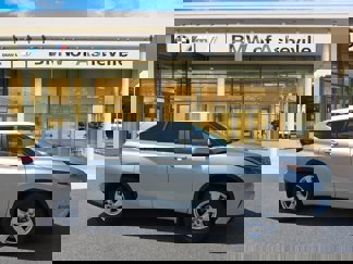 Used 2023 Toyota Highlander L image 1