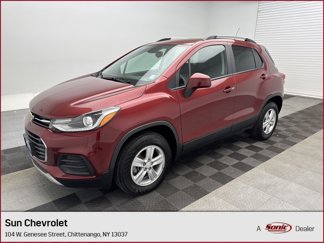 Used 2022 Chevrolet Trax LT w/ LT Convenience Package image 1