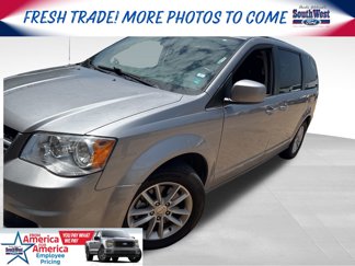 Used 2019 Dodge Grand Caravan SXT image 1
