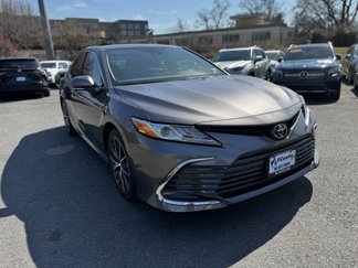 Used 2021 Toyota Camry XLE image 1