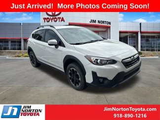 Used 2021 Subaru Crosstrek 2.0i Premium image 1