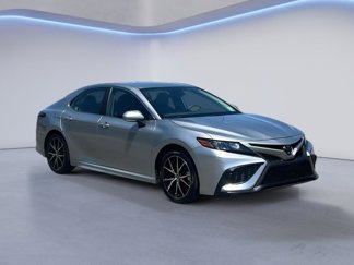 Used 2024 Toyota Camry SE image 1