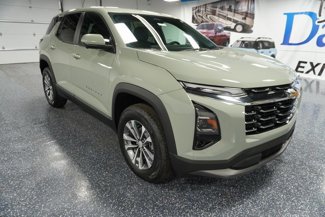 New 2026 Chevrolet Equinox LT w/ Convenience Package II image 1