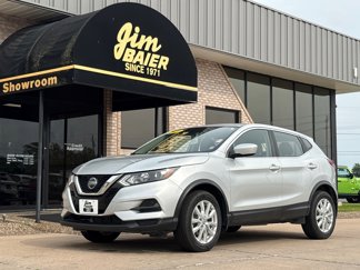 Used 2021 Nissan Rogue Sport S image 1