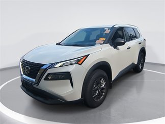 Used 2021 Nissan Rogue S image 1