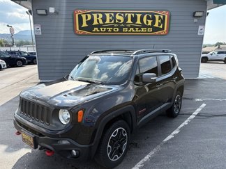 Used 2016 Jeep Renegade Trailhawk w/ Premium Trailhawk Package image 1