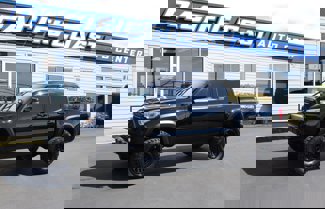 Used 2017 Toyota Tacoma 4x4 Double Cab image 1