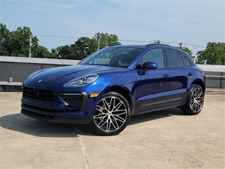Used 2024 Porsche Macan image 1