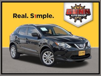 Used 2018 Nissan Rogue Sport SV image 1