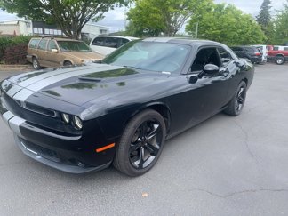 Used 2019 Dodge Challenger SXT image 1