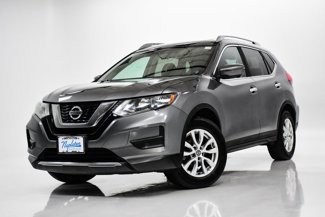 Used 2017 Nissan Rogue SV image 1