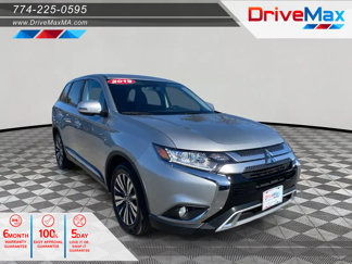 Used 2019 Mitsubishi Outlander LE image 1