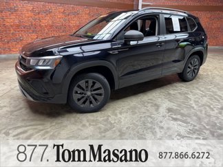 Used 2022 Volkswagen Taos S image 1