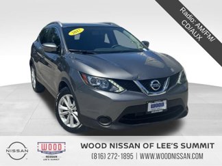 Used 2017 Nissan Rogue Sport SV image 1