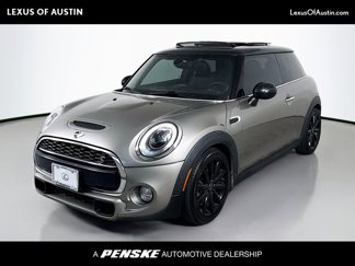 Used 2017 MINI Cooper S image 1
