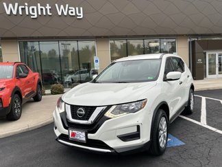 Used 2019 Nissan Rogue S image 1