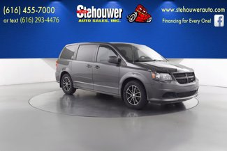 Used 2016 Dodge Grand Caravan SE image 1
