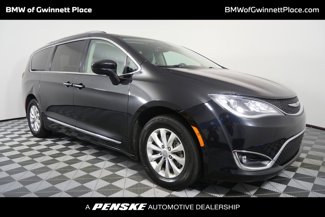 Used 2019 Chrysler Pacifica Touring-L image 1