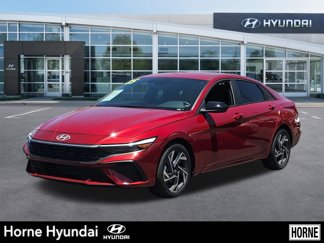 Certified 2025 Hyundai Elantra Sport w/ Cargo Package image 1