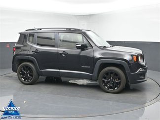 Used 2016 Jeep Renegade Latitude image 1