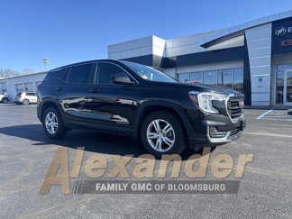 Used 2024 GMC Terrain SLE image 1