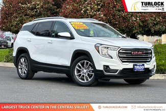 Used 2024 GMC Terrain SLT image 1