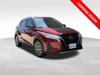 Used 2021 Nissan Kicks SV image 1
