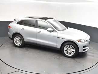 Used 2019 Jaguar F-PACE Prestige image 1