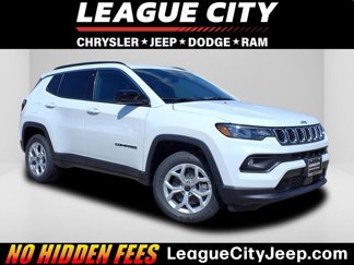 New 2025 Jeep Compass Latitude image 1