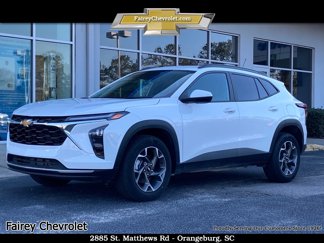 Used 2025 Chevrolet Trax LT w/ Driver Confidence Package image 1