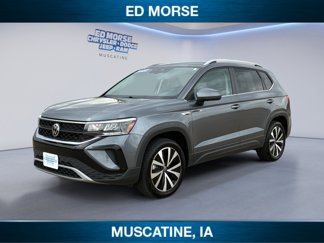 Used 2022 Volkswagen Taos SE image 1