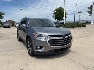 Used 2018 Chevrolet Traverse LT image 1