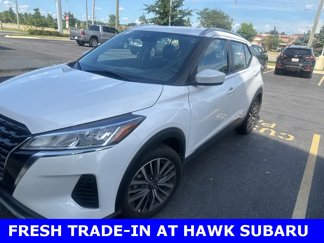 Used 2023 Nissan Kicks SV image 1