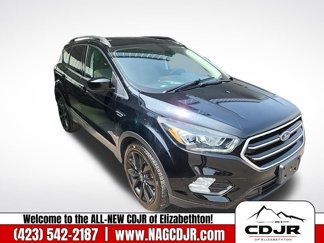 Used 2018 Ford Escape SE w/ SE Sport Appearance Package image 1
