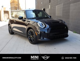 Certified 2022 MINI Cooper SE image 1