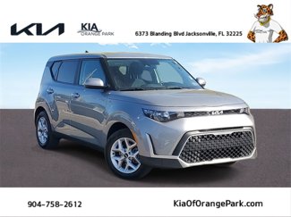 Used 2023 Kia Soul LX w/ LX Technology Package image 1