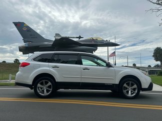 Used 2013 Subaru Outback 2.5i Limited w/ Special Appearance Pkg image 1