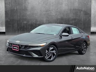 New 2025 Hyundai Elantra SEL image 1