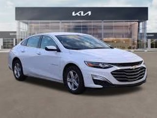 Used 2024 Chevrolet Malibu LT image 1
