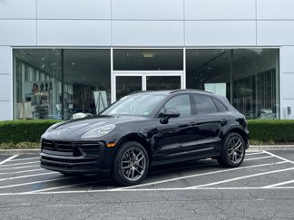 Used 2025 Porsche Macan image 1