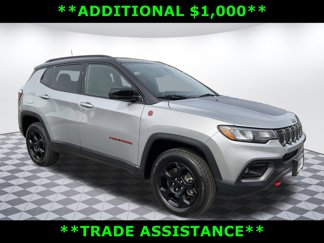 Used 2023 Jeep Compass Trailhawk image 1